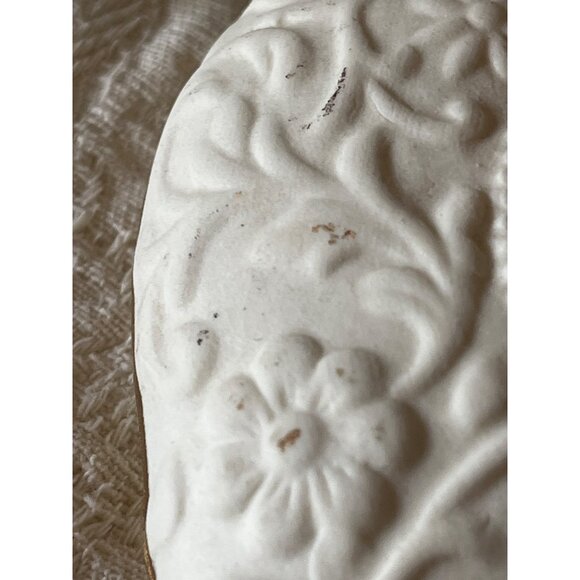 Heart Porcelain Trinket Box Weimar Porzellan Gold Accents & Victorian Cameo - Picture 11 of 14